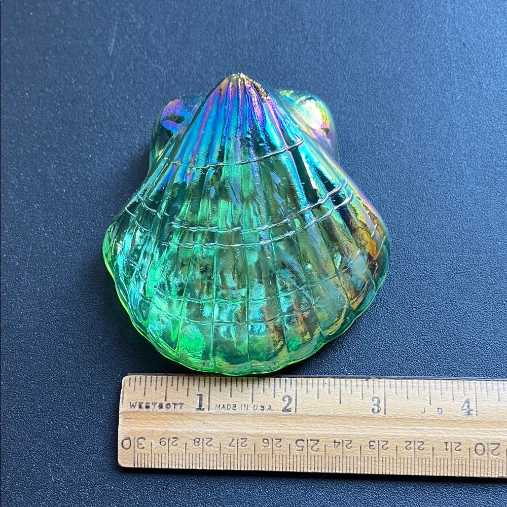 Iridescent Shell-Shaped Paperweight Decor - Picture 7 of 8
